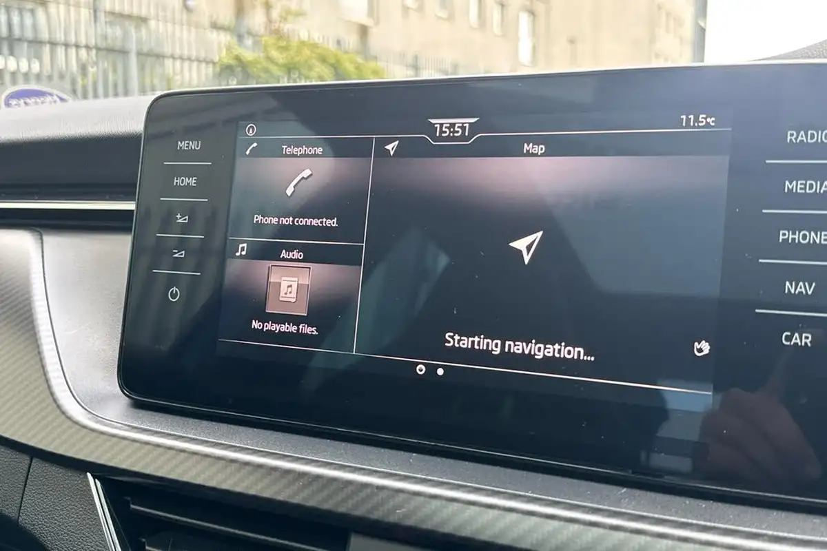 2022-skoda-kamiq-10-tsi-monte-carlo-111ps-dsg-big-18