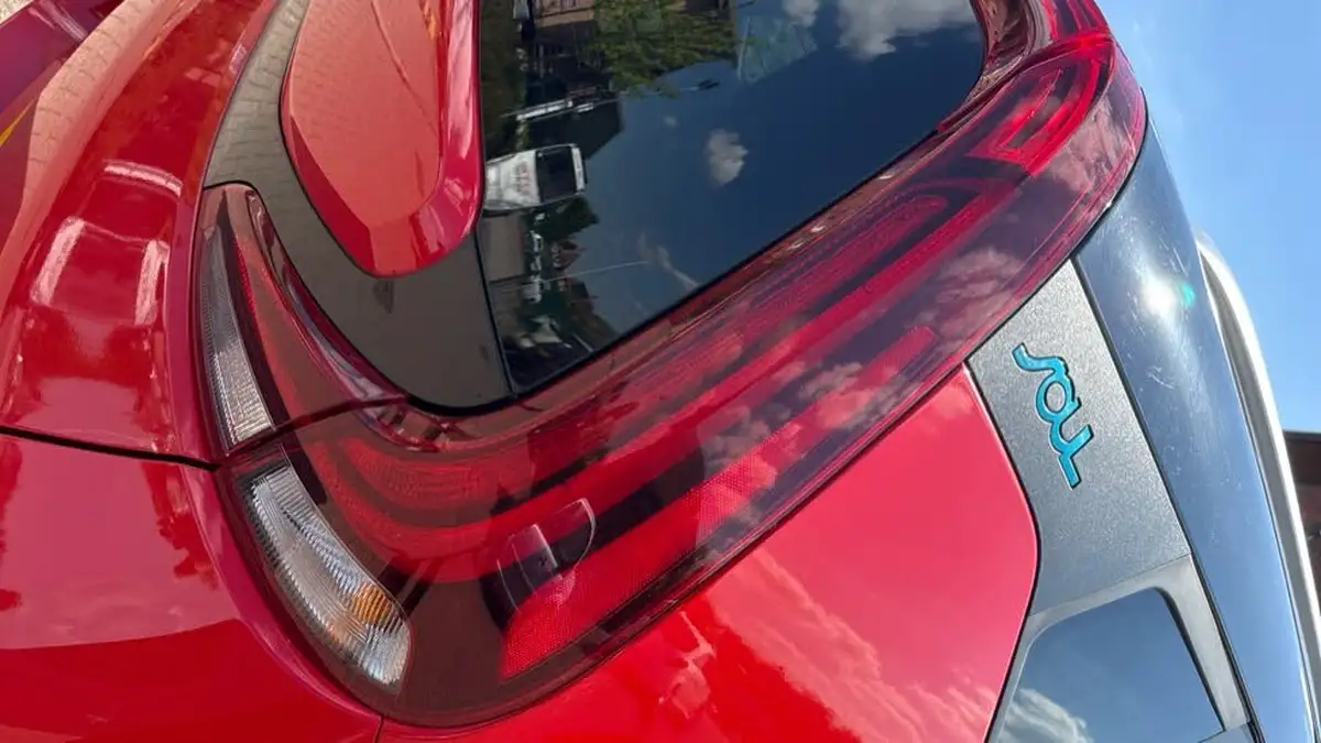2022-kia-soul-ev-maxx-big-28