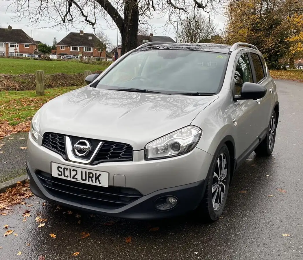 2012-nissan-qashqai-15td-n-tec-big-0