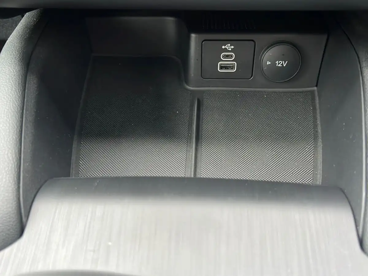 2023-ford-kuga-25t-st-line-x-edition-225ps-phev-big-24