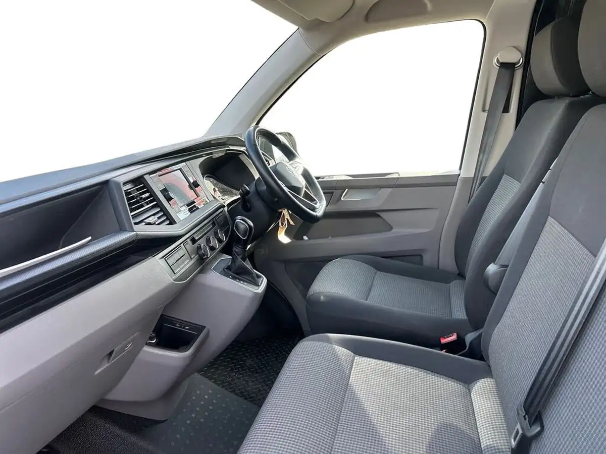 2021-volkswagen-transporter-e-abt-etransporter-lwb-panel-van-big-9