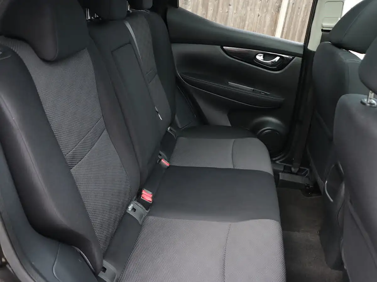 2016-nissan-qashqai-12-n-tec-xtronic-cvt-big-26