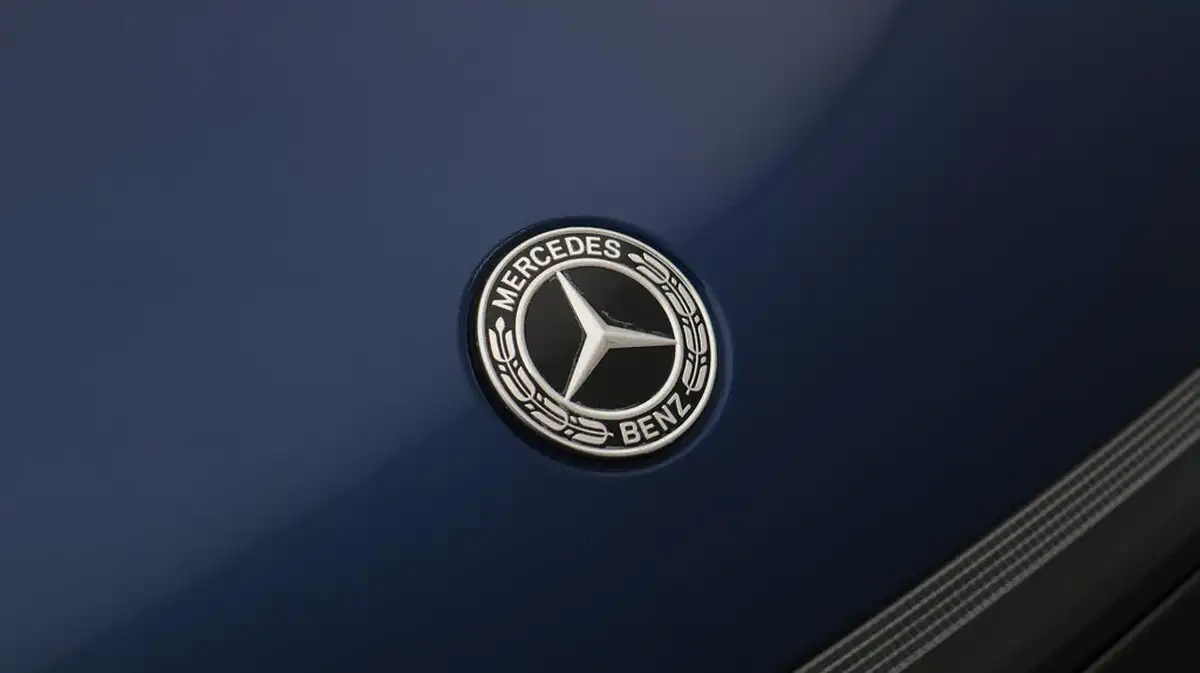 2021-mercedes-benz-eqc-e-eqc-400-amg-line-big-21