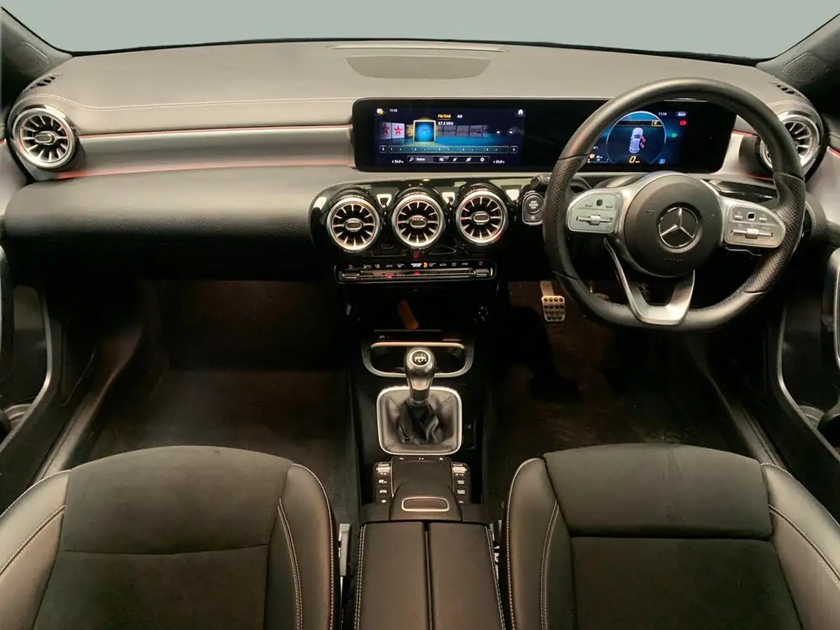 2021-mercedes-benz-a-class-20d-a180d-amg-line-executive-edition-hatchback-5d-big-8