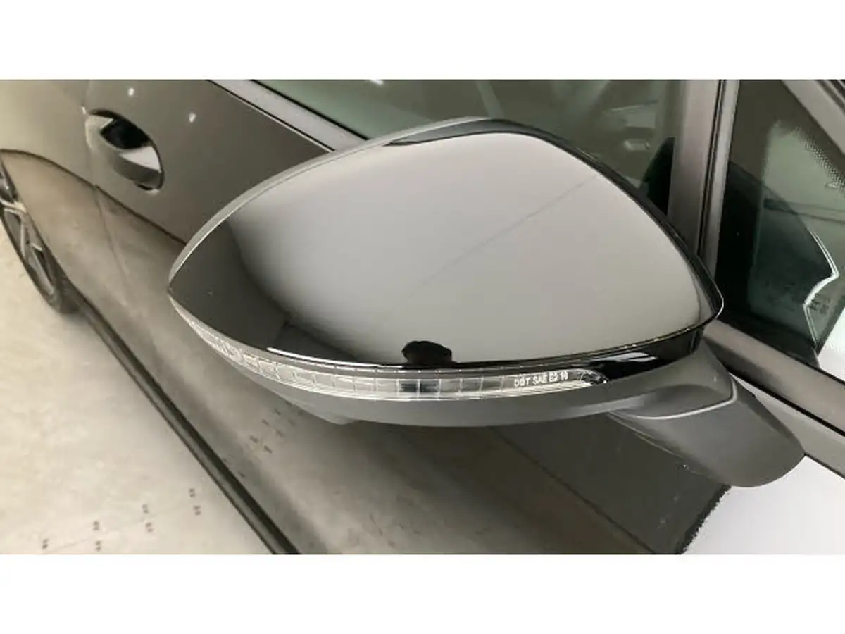 2024-volkswagen-golf-20tdi-r-line-hatchback-dsg-big-43