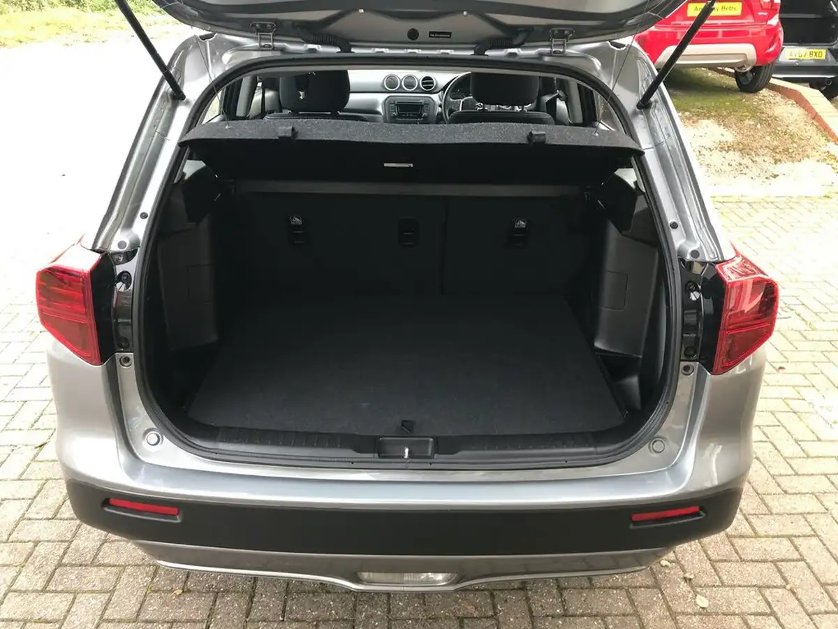 2019-suzuki-vitara-10-boosterjet-sz4-big-7