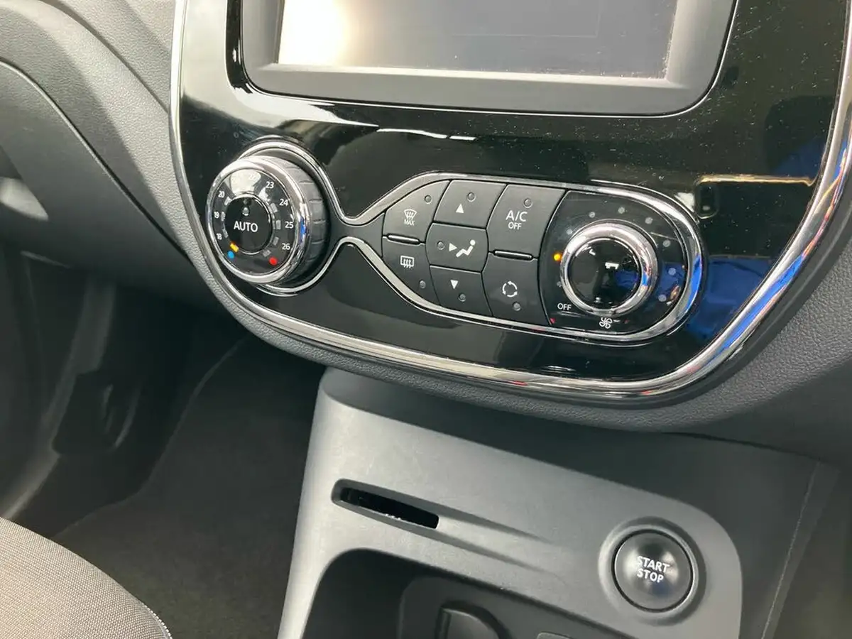 2016-renault-captur-09-dynamique-nav-big-13