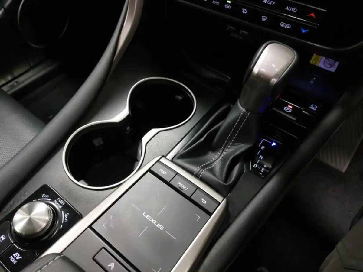 2022-lexus-rx-450h-l-35-rx-l-big-14