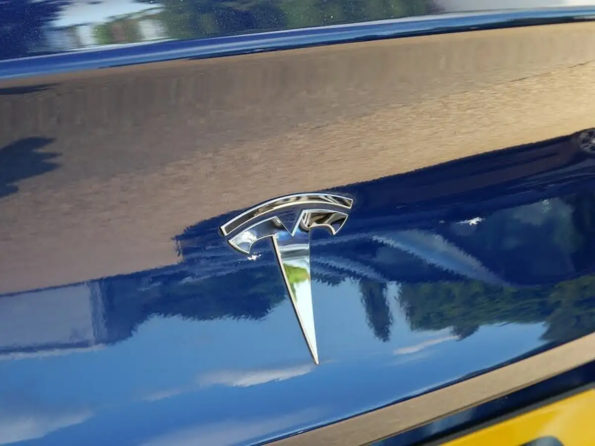 2020-tesla-model-3-e-standard-plus-big-28