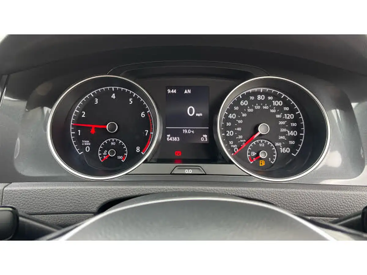 2018-volkswagen-golf-10-tsi-se-nav-110ps-ss-hatchback-5d-big-17