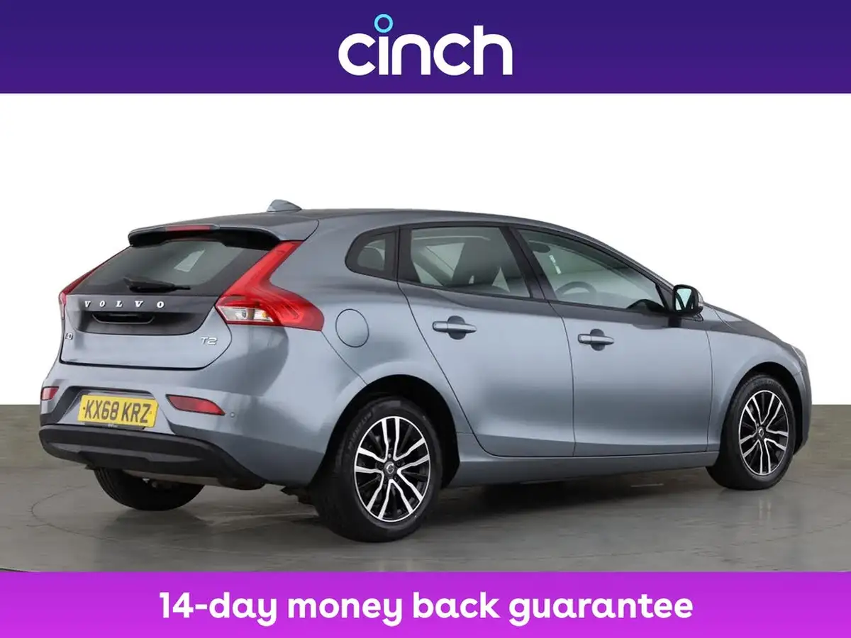 2018-volvo-v40-20-t2-momentum-nav-plus-big-8