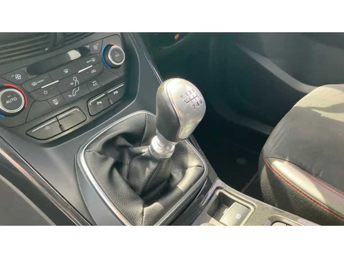 2019-ford-kuga-20tdci-st-line-edition-150ps-ss-big-12