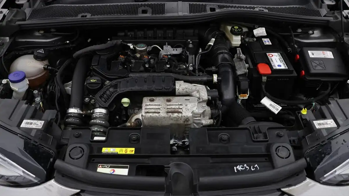 2019-ds-ds-3-crossback-12-puretech-prestige-130ps-eat8-big-19