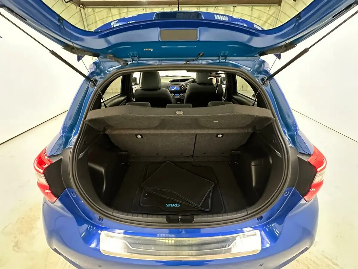 2018-toyota-yaris-15-vvt-i-excel-hybrid-big-21