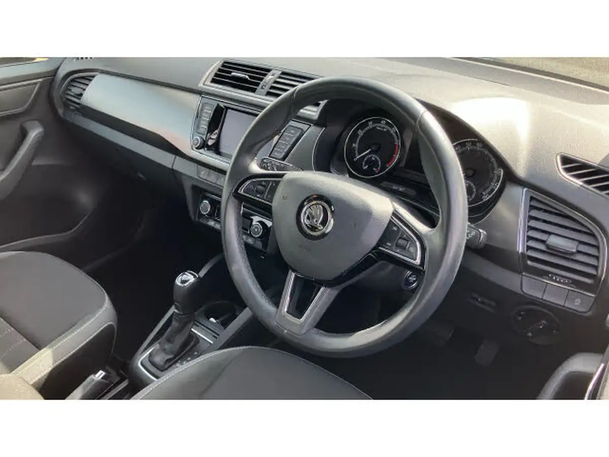 2019-skoda-fabia-10-tsi-se-l-109ps-hatchback-dsg-big-10