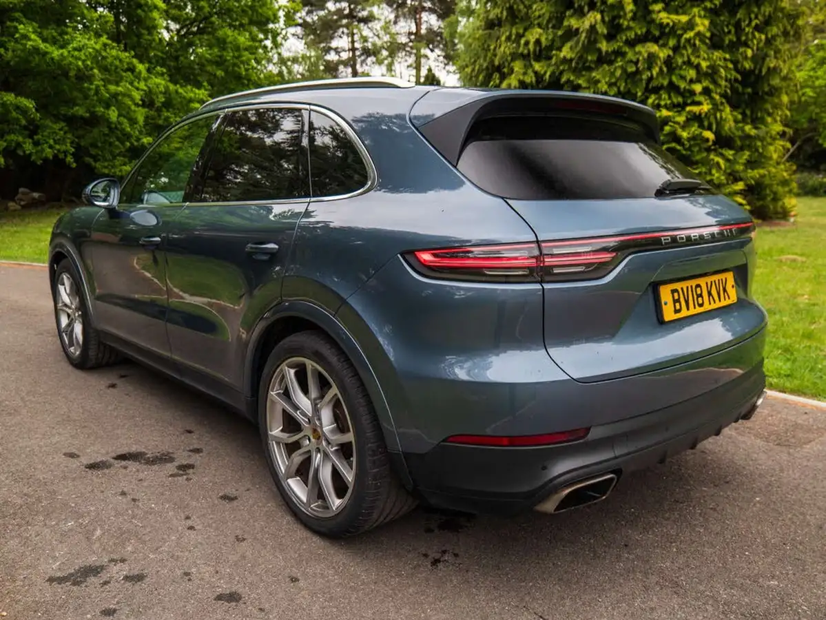 2018-porsche-cayenne-30-v6-big-4