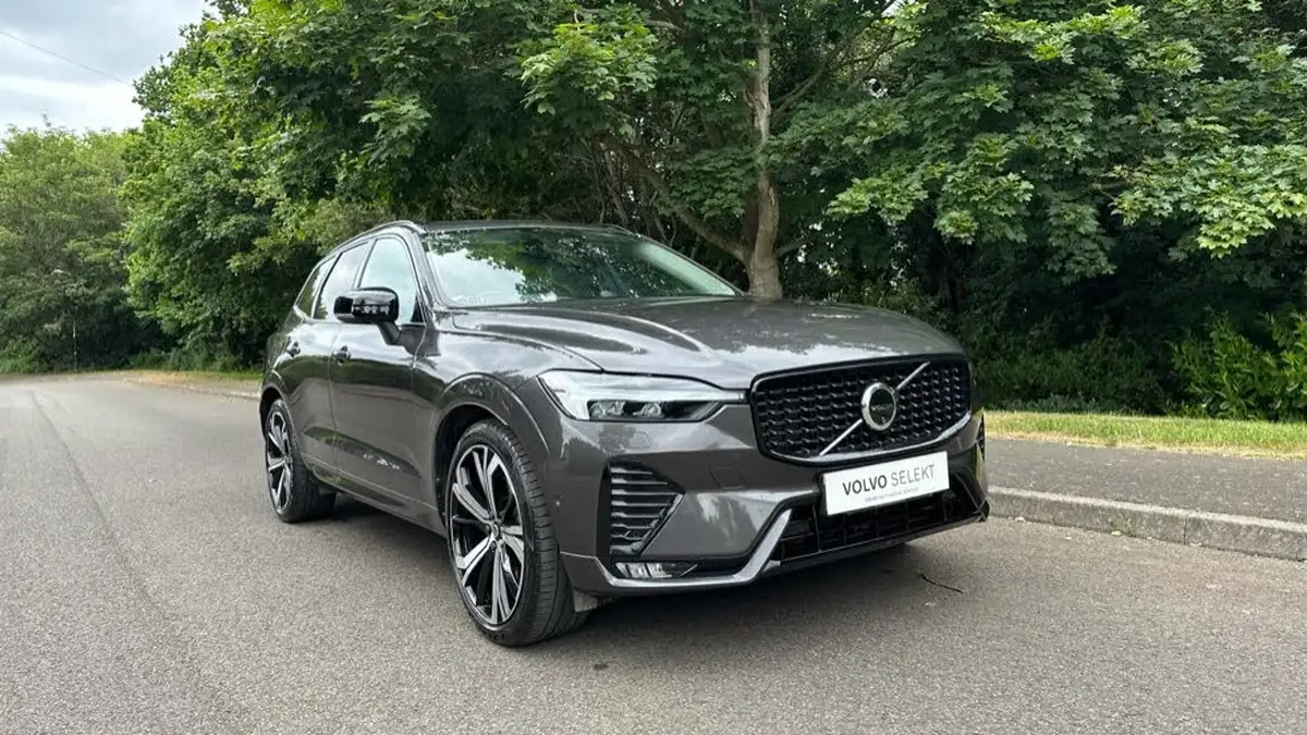 2024-volvo-xc60-20-b5-ultimate-big-35