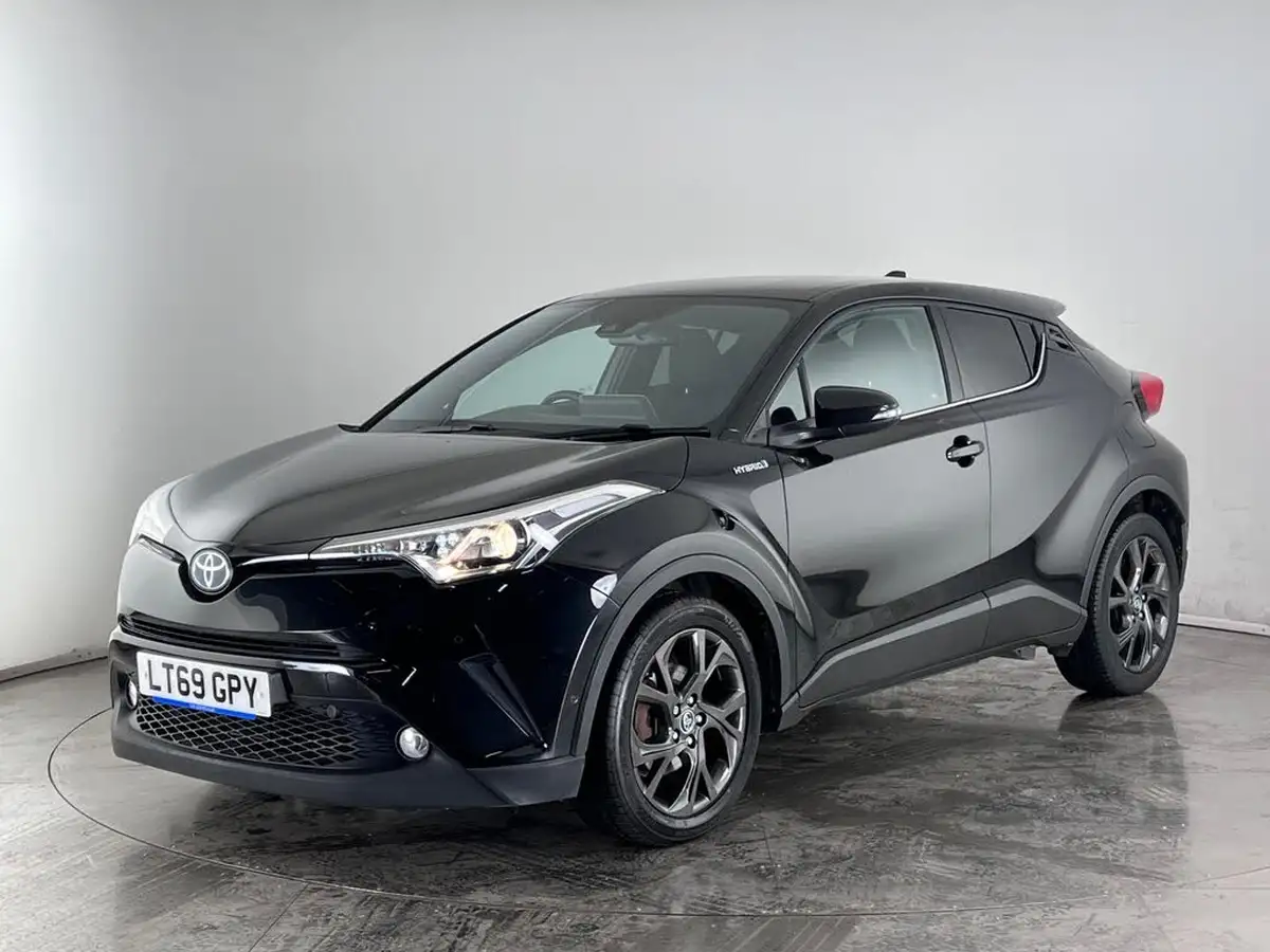 2019-toyota-c-hr-18-vvt-i-design-big-2