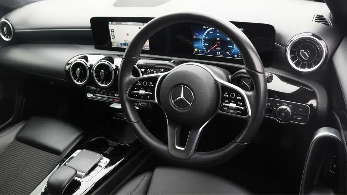 2020-mercedes-benz-a-class-13-a200-sport-saloon-4d-7g-dct-big-9