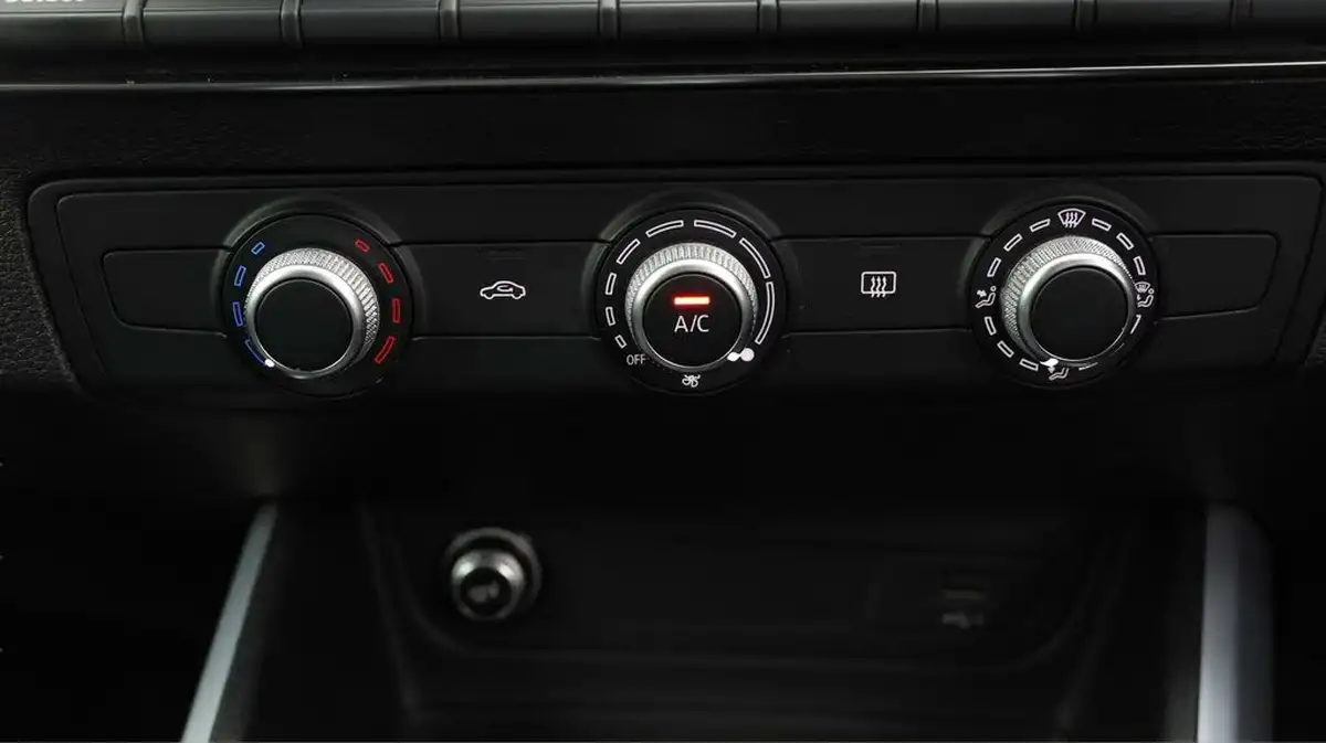 2021-audi-q2-10-30-tfsi-s-line-big-12