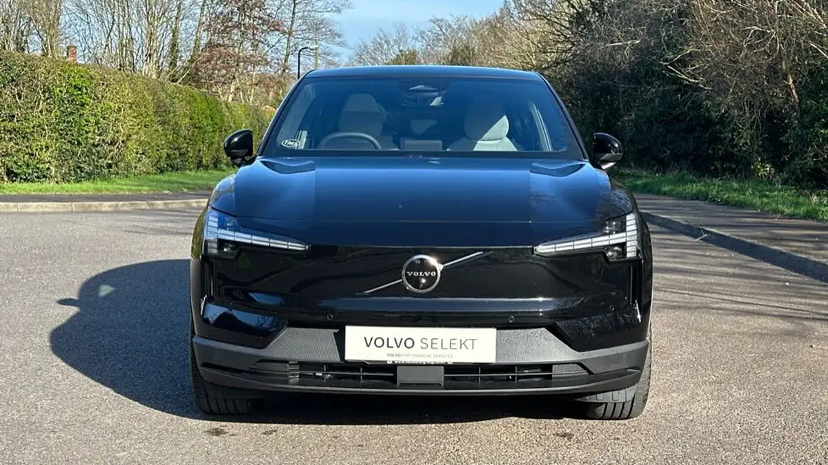 2025-volvo-ex30-e-single-motor-ultra-big-11