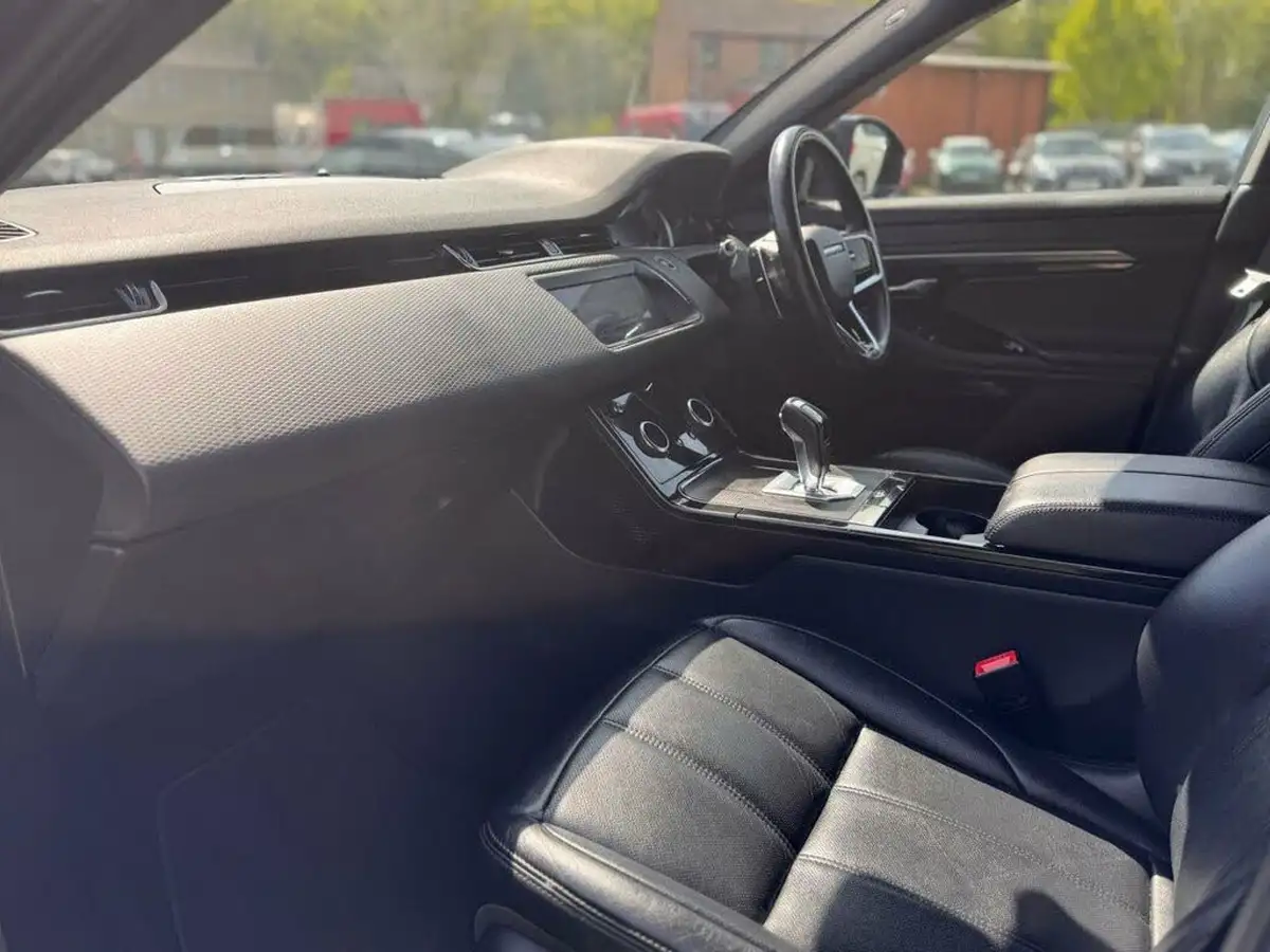 2021-land-rover-range-rover-evoque-15-p300e-r-dynamic-s-big-14
