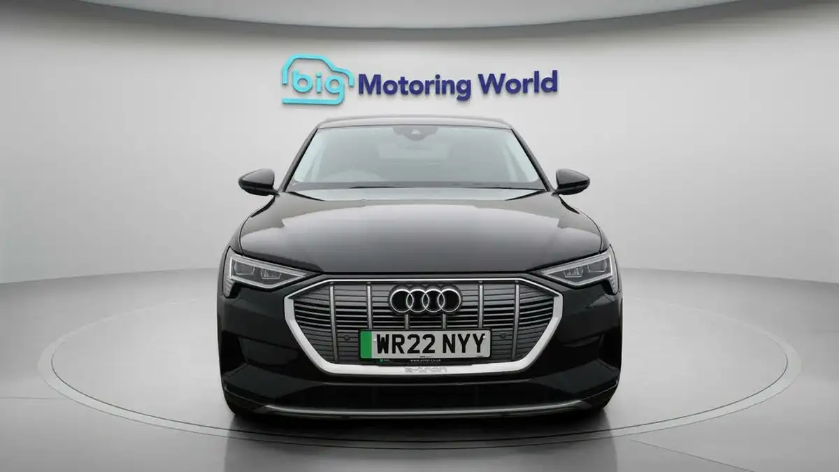 2022-audi-e-tron-50e-technik-sportback-big-2