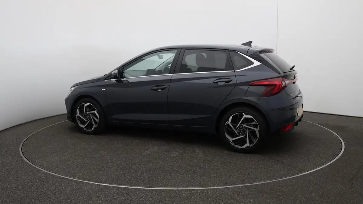 2022-hyundai-i20-10-t-gdi-premium-eclutch-imt-big-49