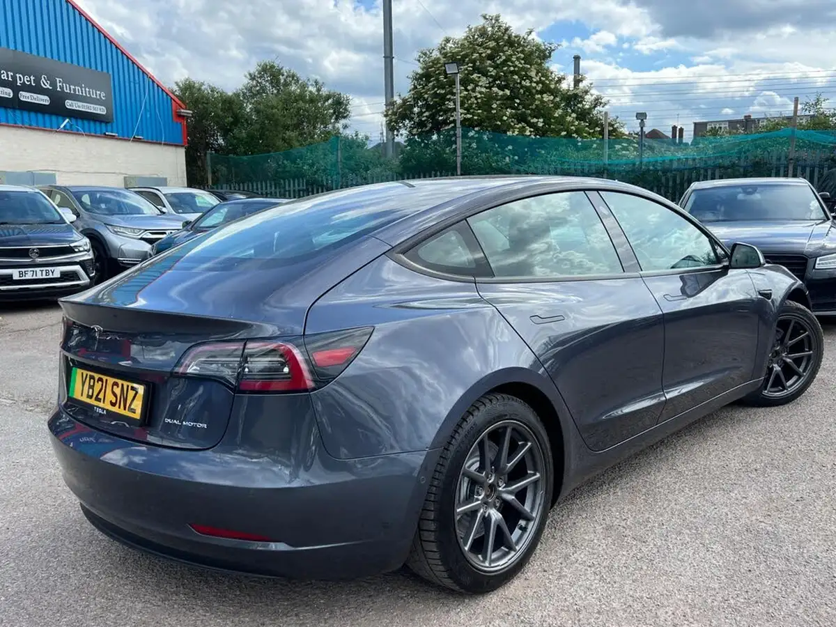 2021-tesla-model-3-e-long-range-4x4-big-7