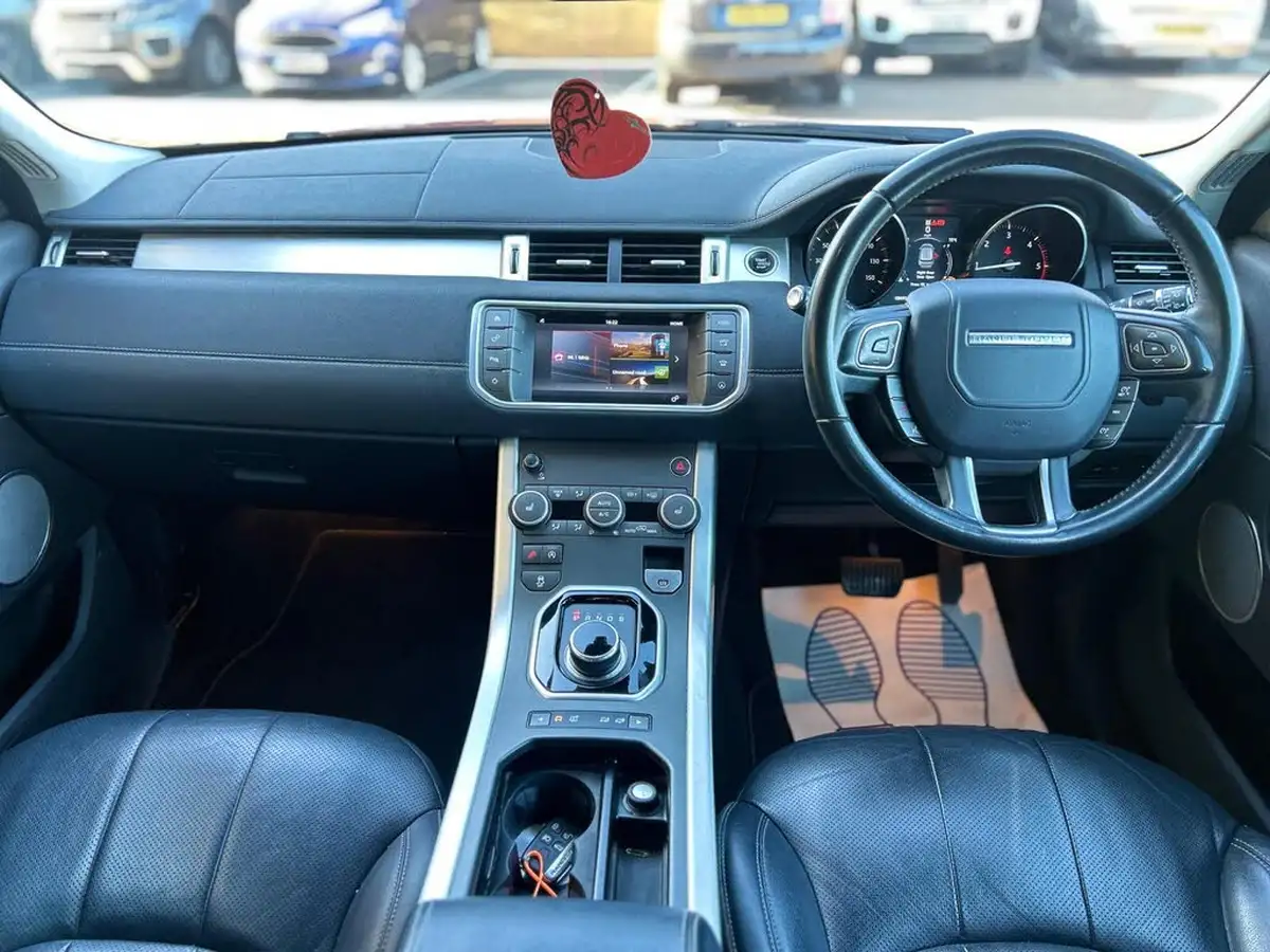 2017-land-rover-range-rover-evoque-20td4-se-tech-hatchback-5d-auto-big-2