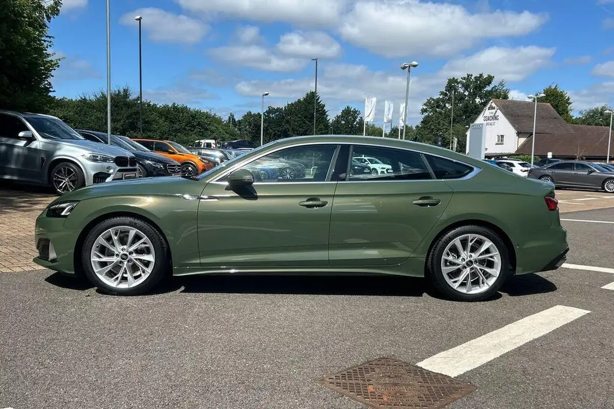 2024-audi-a5-20-35-tfsi-sportback-5d-big-8