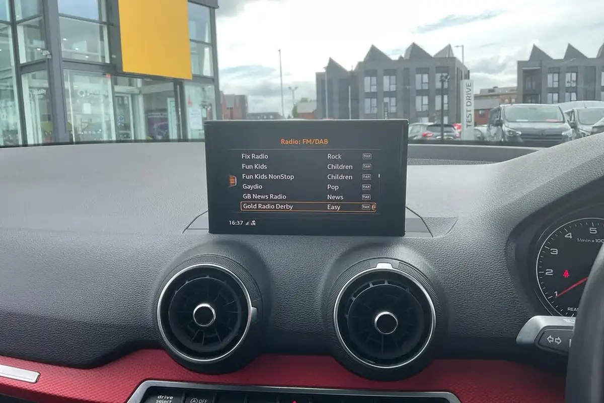 2019-audi-q2-15-35-tfsi-sport-cod-big-38