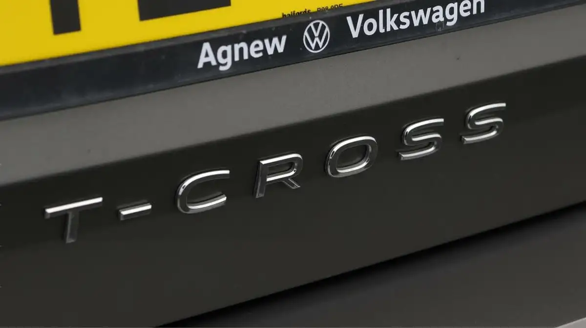 2021-volkswagen-t-cross-10-tsi-se-110ps-big-21