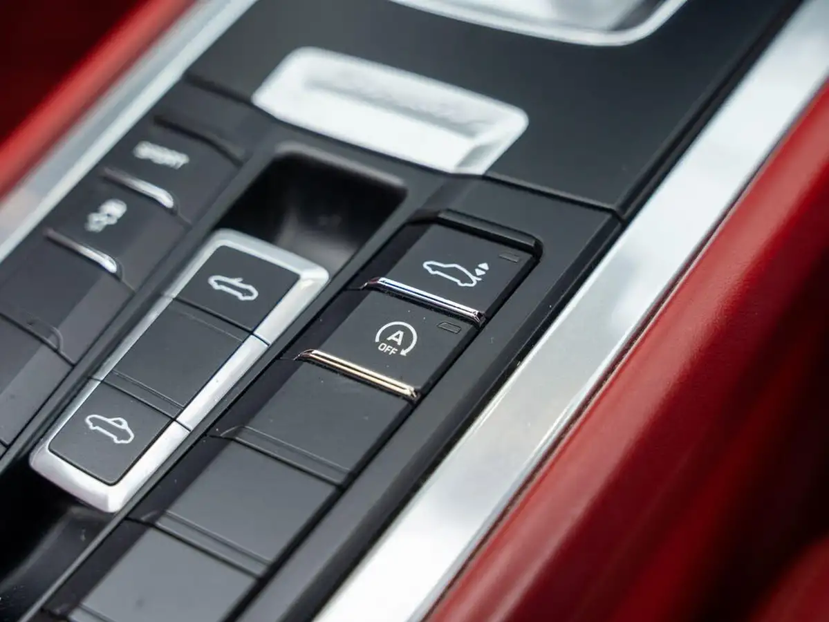 2014-porsche-boxster-27-pdk-big-16