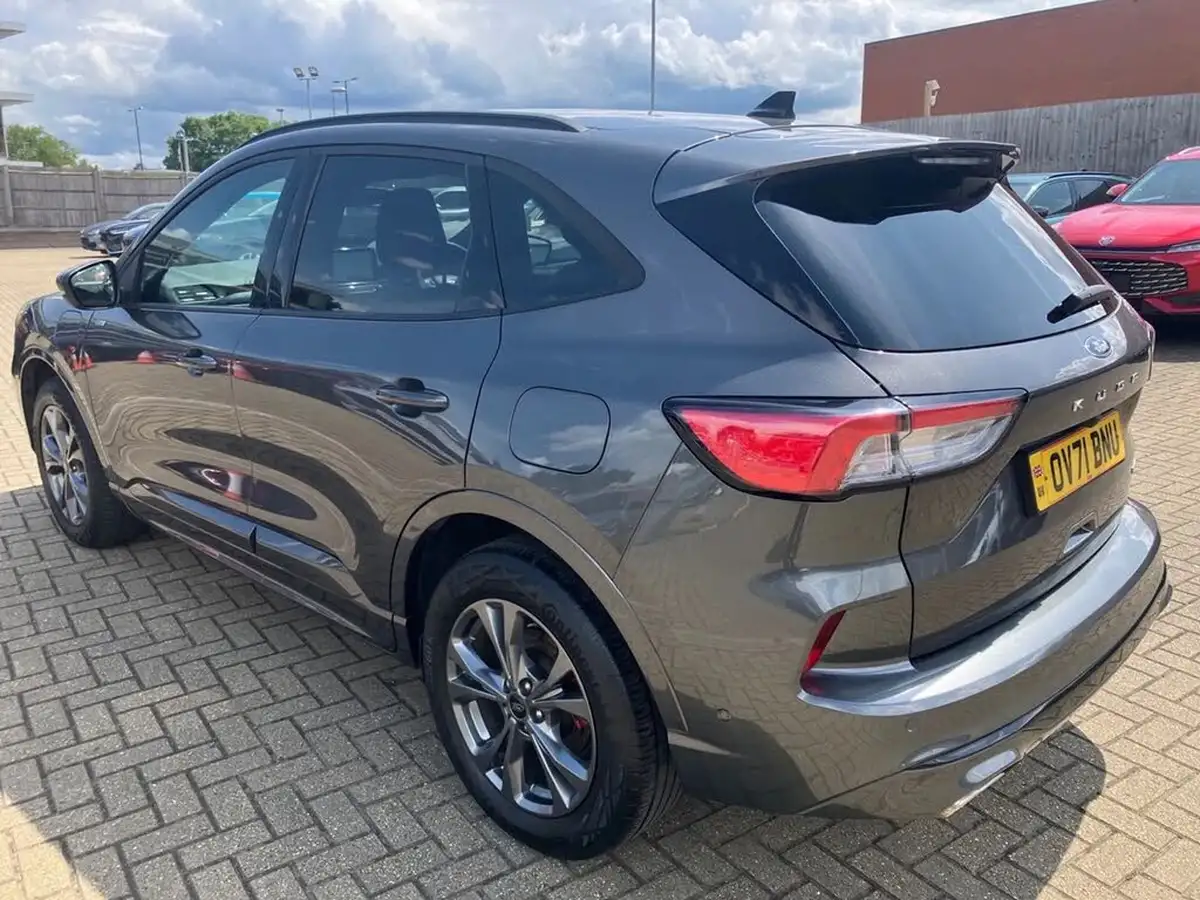 2022-ford-kuga-big-35