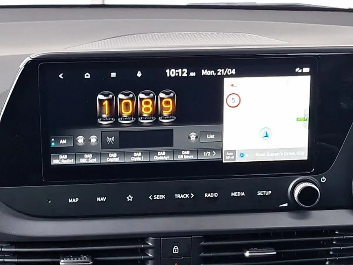 2024-hyundai-i20-10-t-gdi-advance-big-9