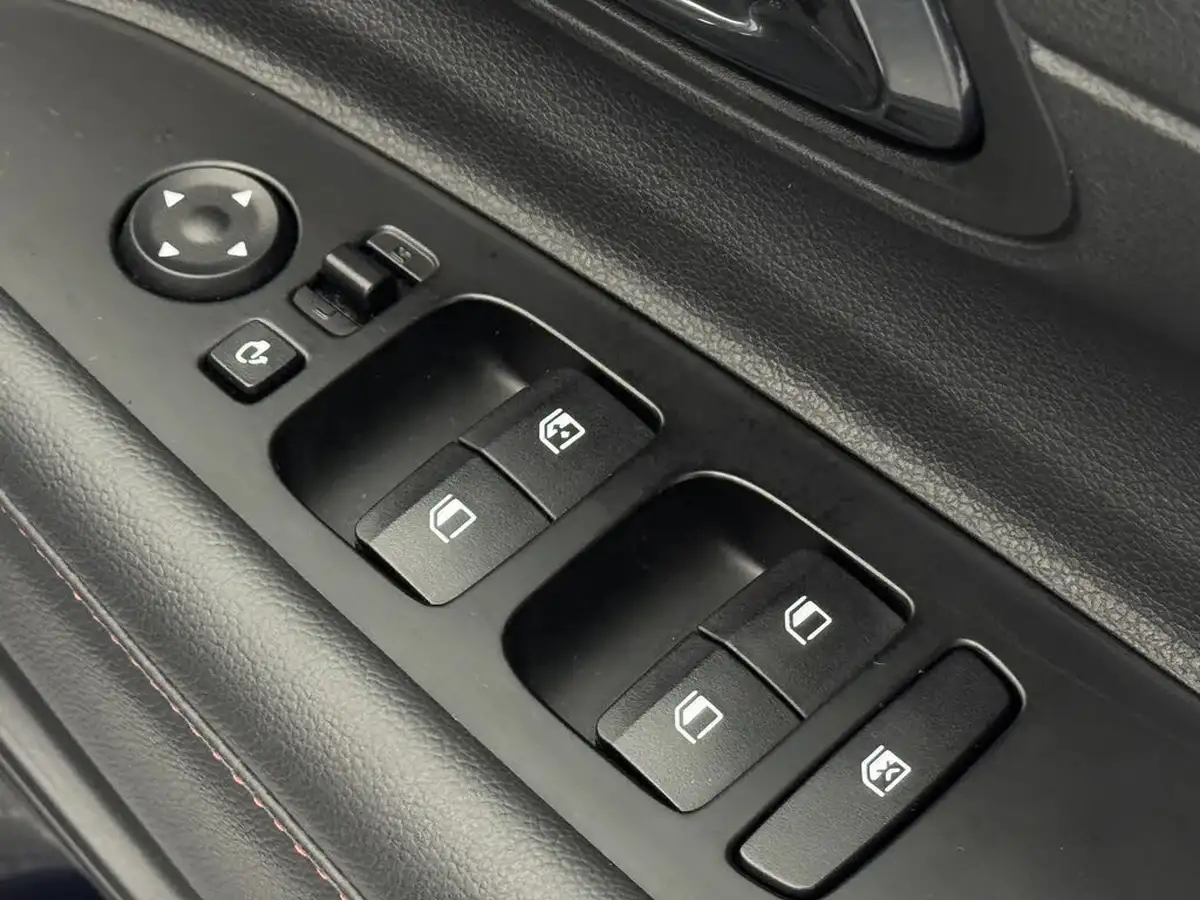 2023-hyundai-i20-10-t-gdi-n-line-dct-big-20