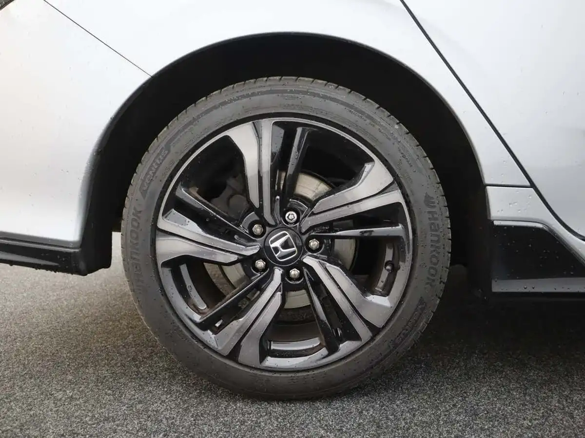 2019-honda-civic-15-vtec-turbo-sport-ss-big-5