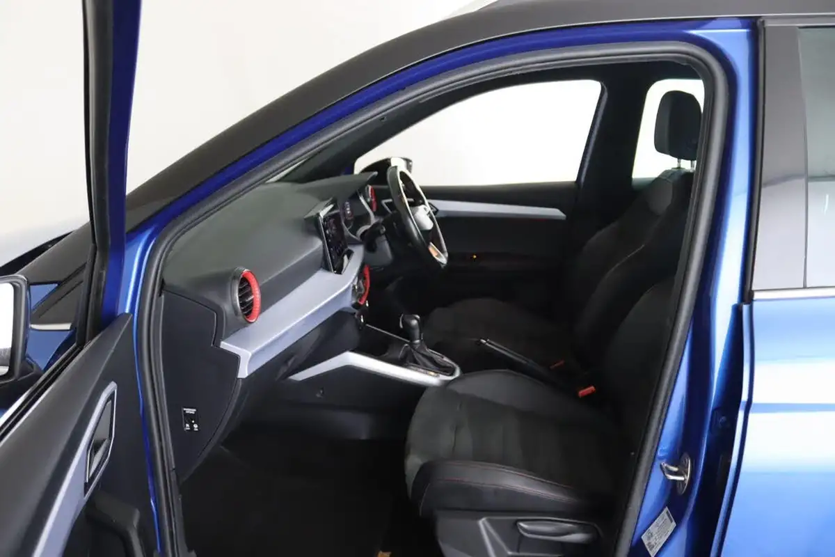 2022-seat-arona-10-tsi-fr-sport-dsg-big-10