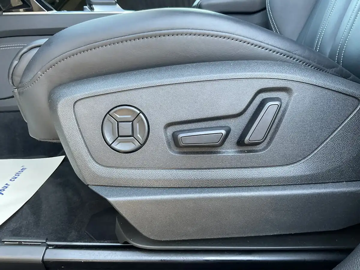 2021-audi-e-tron-55e-s-line-sportback-big-31
