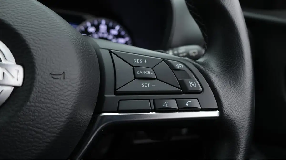 2023-nissan-juke-10-dig-t-n-connecta-dct-big-25