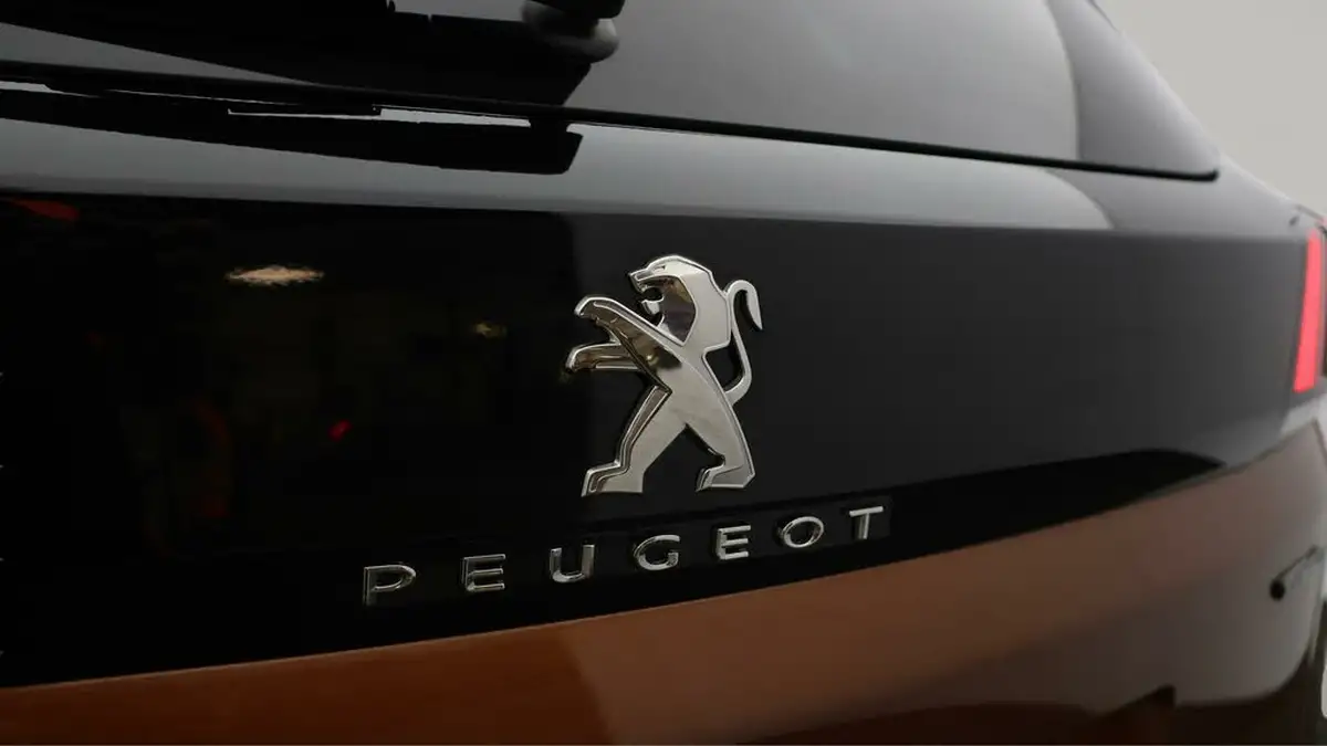 2020-peugeot-3008-suv-12-puretech-gt-line-premium-big-20