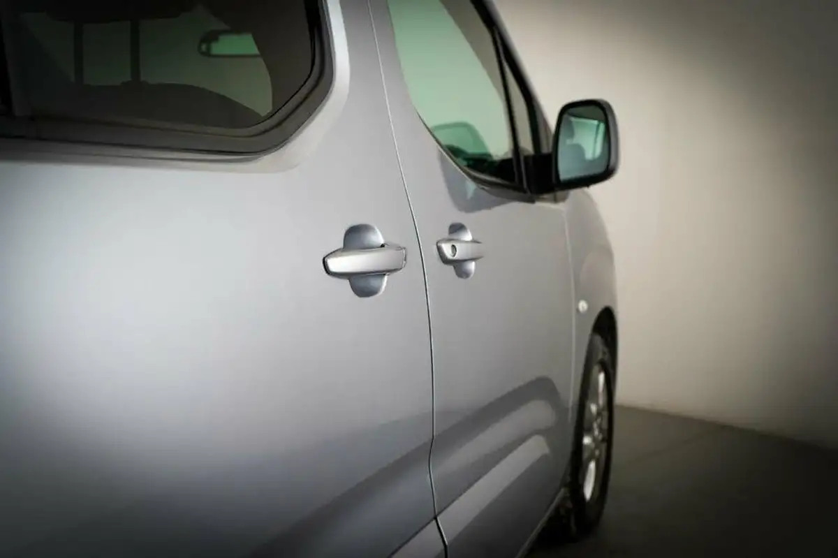 2021-vauxhall-combo-life-15-se-100ps-big-8