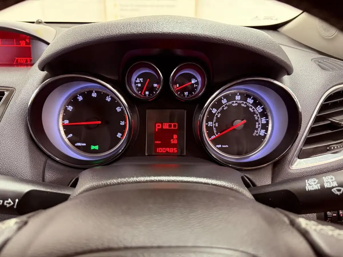 2016-vauxhall-mokka-14i-16v-turbo-se-auto-big-30