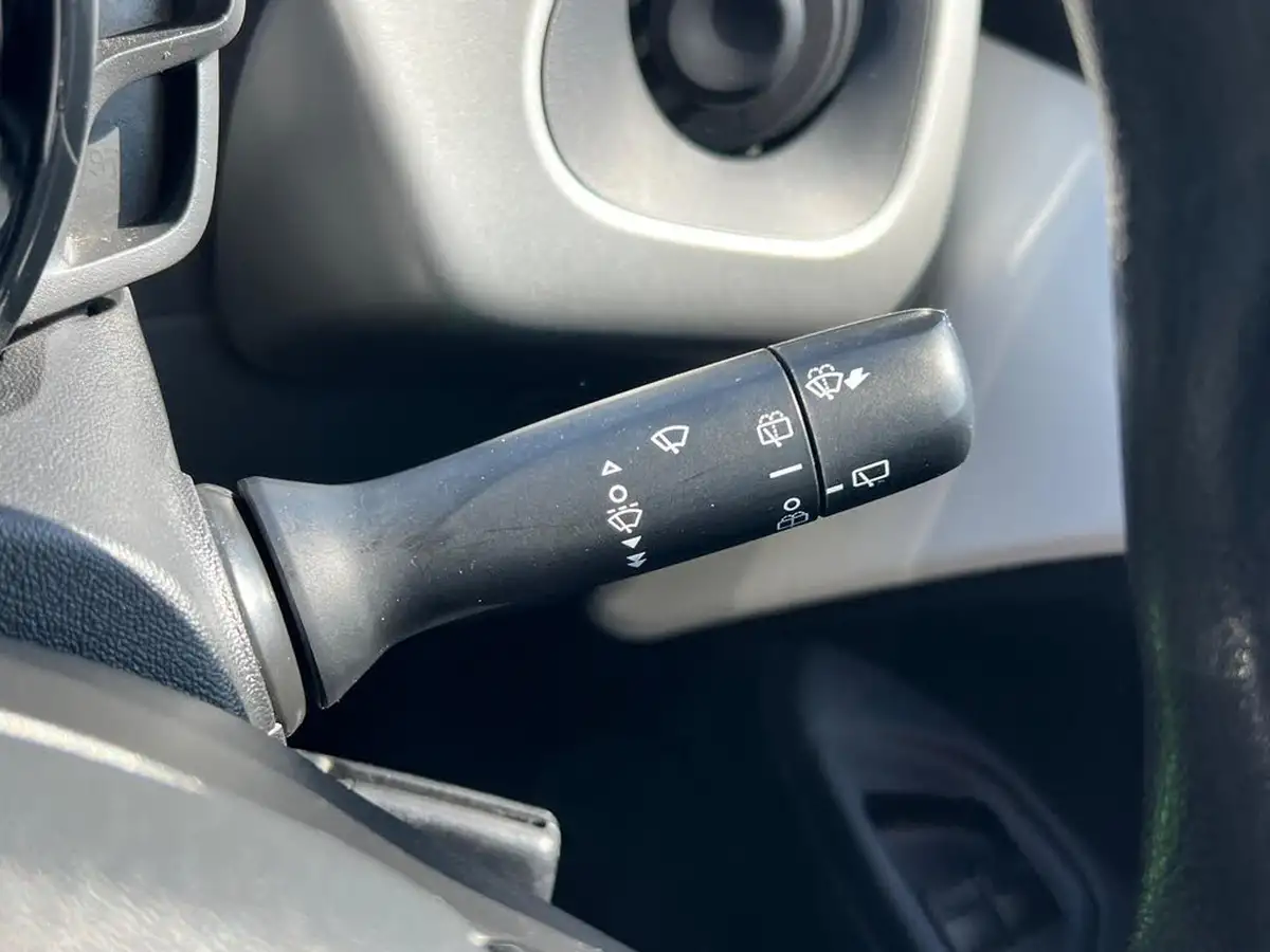 2017-citroen-c1-10-vti-airscape-feel-big-16
