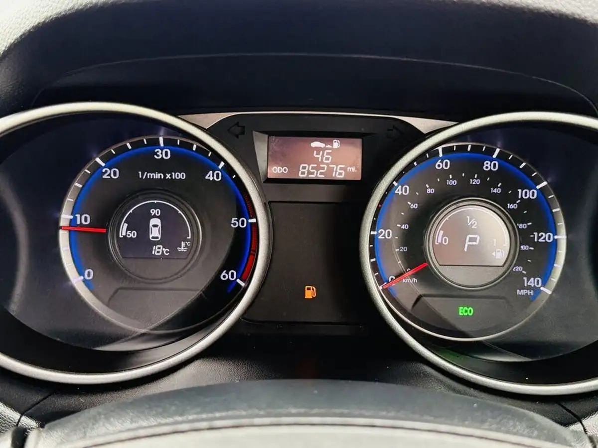 2014-hyundai-ix35-20td-premium-auto-big-14