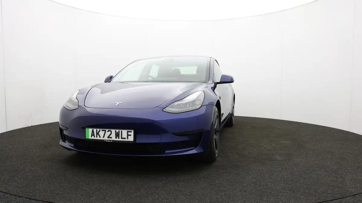 2022-tesla-model-3-e-rwd-big-58