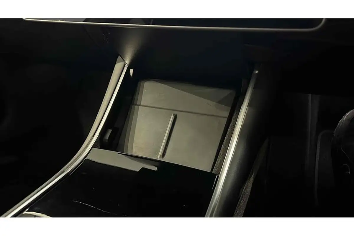 2020-tesla-model-3-e-long-range-big-54