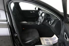 2023-volvo-v60-20-b3-core-small-15