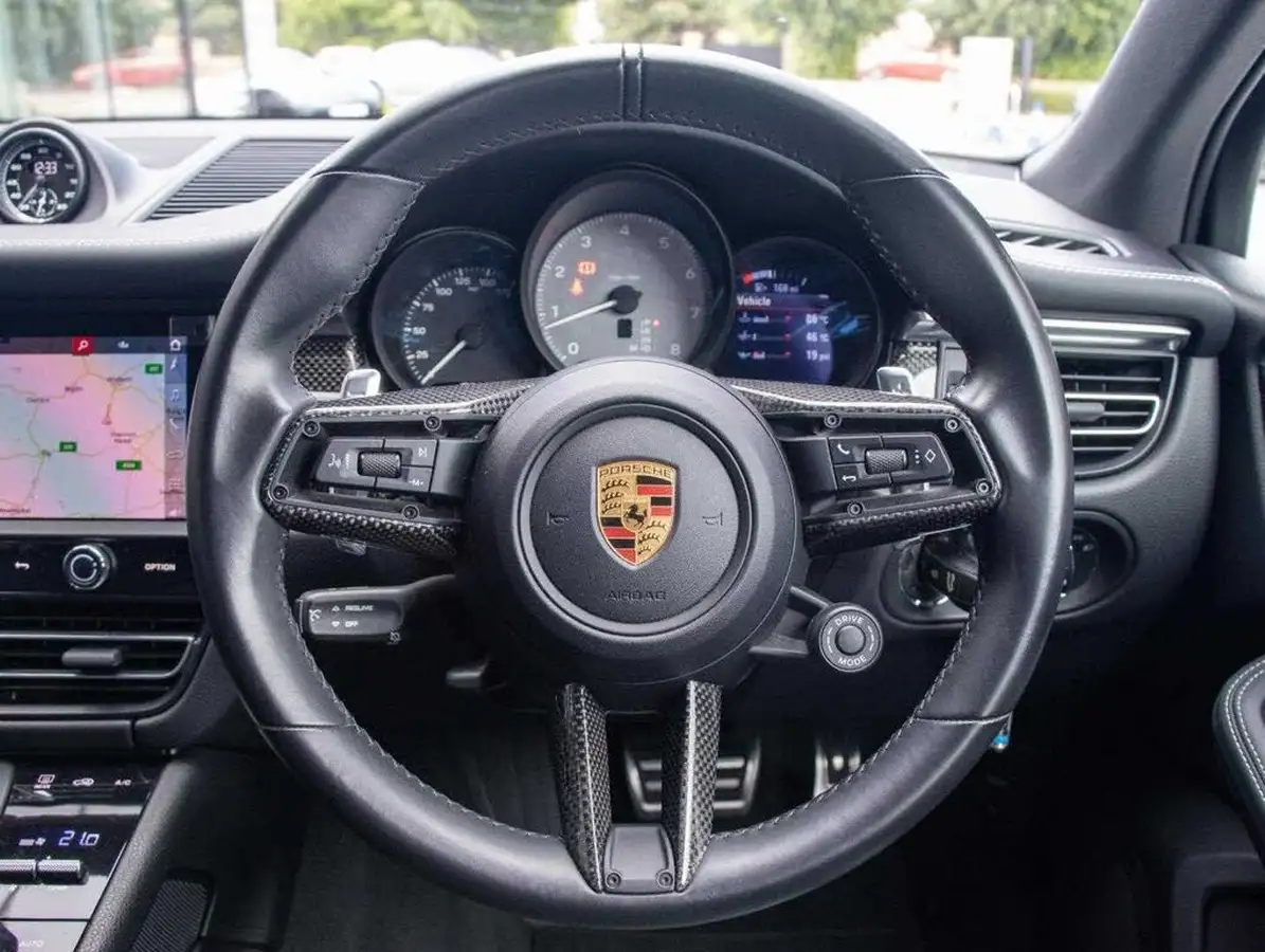 2022-porsche-macan-29-v6-s-big-13